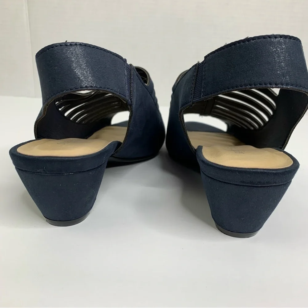 Sugarfoot New Navy Cut Out Open Toe Slingback 2” heeled Career Sandals Size 8.5